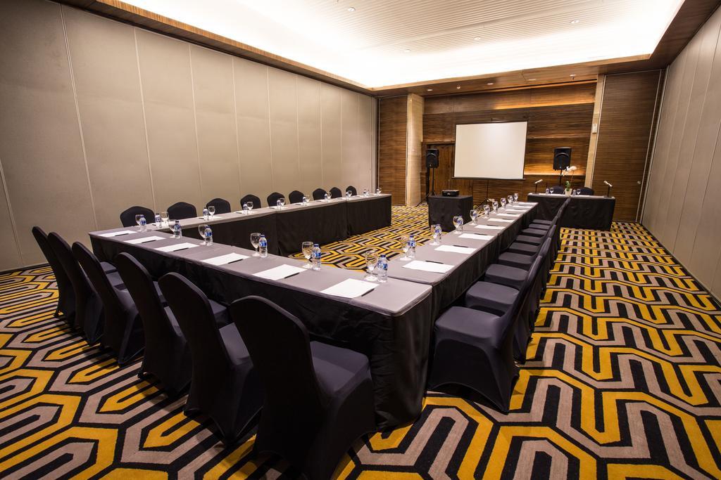 Hotel Ciputra Cibubur Managed By Swiss-Belhotel International Luaran gambar