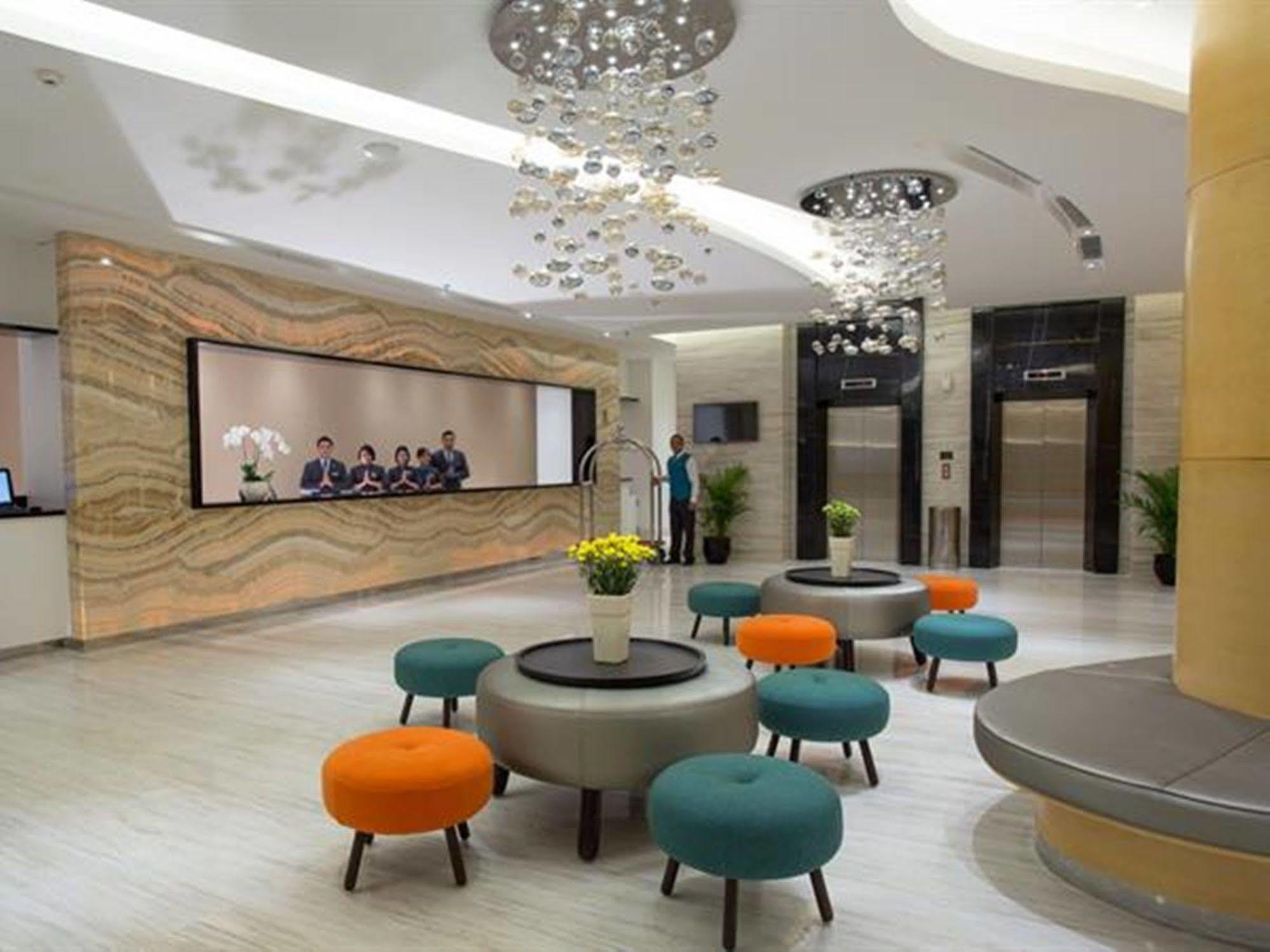 Hotel Ciputra Cibubur Managed By Swiss-Belhotel International Luaran gambar