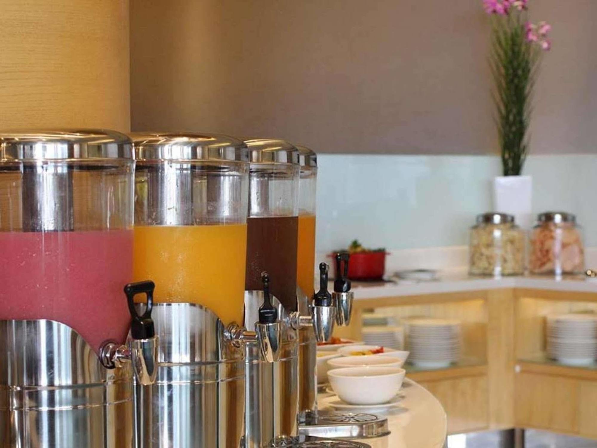 Hotel Ciputra Cibubur Managed By Swiss-Belhotel International Luaran gambar